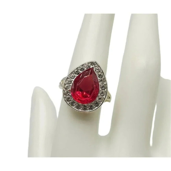 Clear Rhinestone Ruby Crystal Teardrop Pendant Necklace Earrings Ring Set - Picture 8 of 11